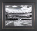 Yankees Mariano Rivera Authentic Signed 16x20 Framed Photo JSA #CB03694