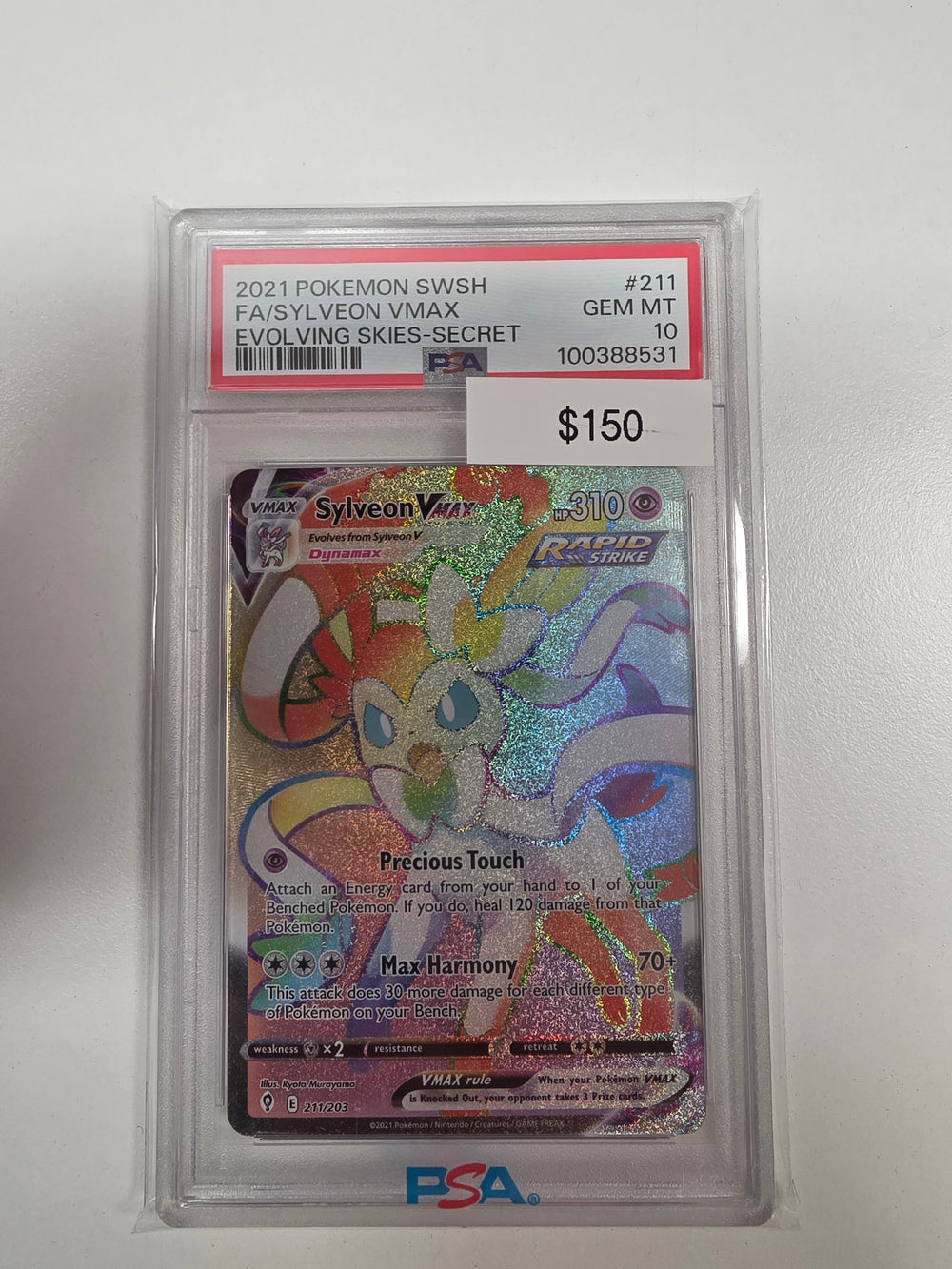 Pokemon Sylveon Vmax 211/203 PSA 10
